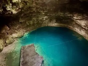 Cenote X'ux Ha