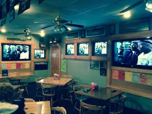 Logan Lanes