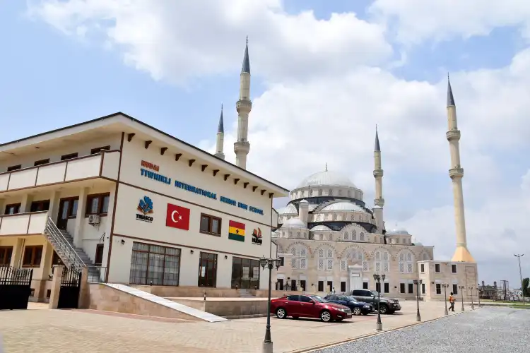 Các khách sạn gần Accra Central Mosque
