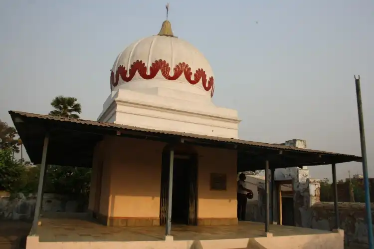 Các khách sạn gần Kamaldah Jain Temple
