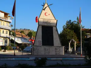 Gireniz martyrs' monument