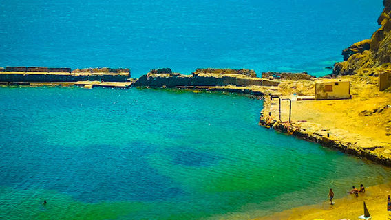Plage du vieux port شاطئ الميناء القديم