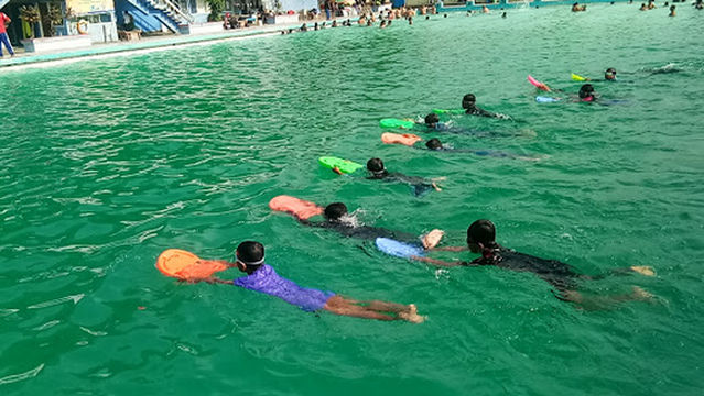 Kolam Renang Gor Segiri