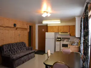 Caribou Lodge Outfitters