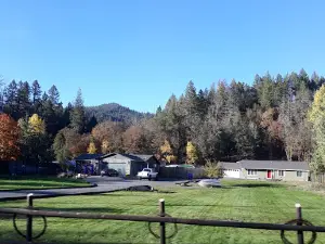 Rogue Elk Park