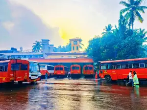 Kudal bus stand