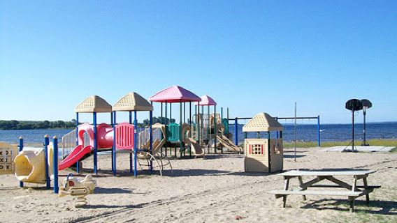Victoria Harbour | A Parkbridge Cottage & RV Resort