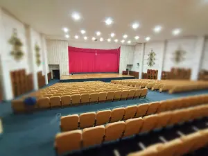 Kinokontsertnyy Zal "Myr"