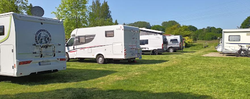 Wohnmobilstellplatz "Am HüttenCamp"