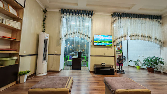 1+1 Oyoq Hammomi Markazi