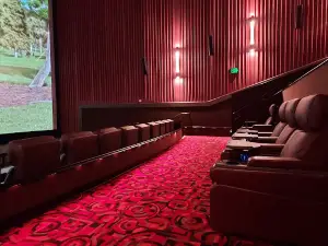 Cinemark Lakeland Square Mall and XD