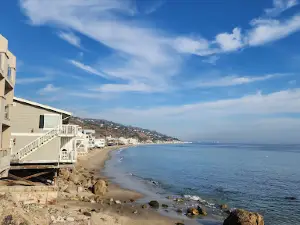 Carbon Beach Club Restaurant