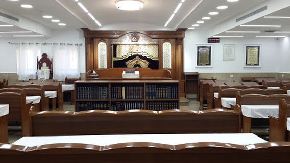 Breslov synagogue - Rabbi Itzhk Gor