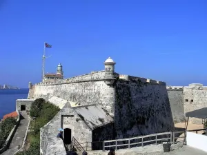 산 카를로스 데 라 카바냐 요새