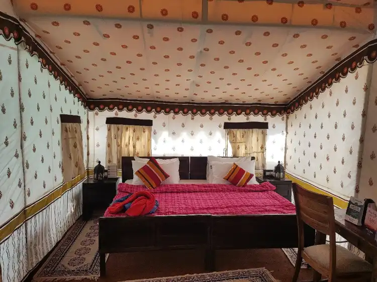Các khách sạn ở Gandhidham