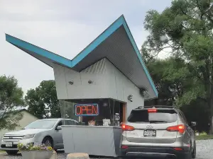 Hull's Drive In