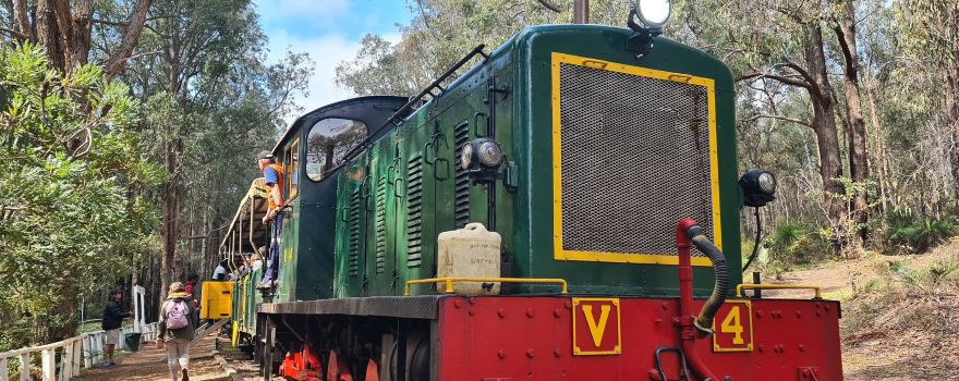 Hotham Valley Tourist Railway