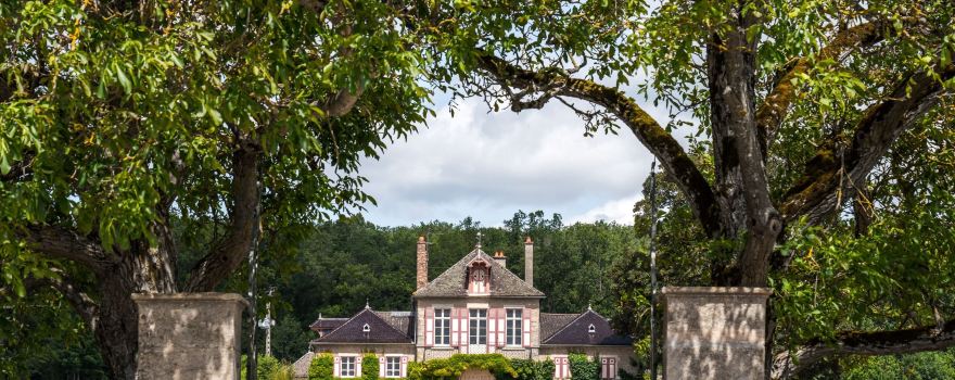 Domaine D'Ardhuy, Family & Grower