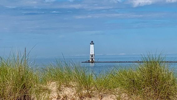 Frankfort Public Beach And Playground
