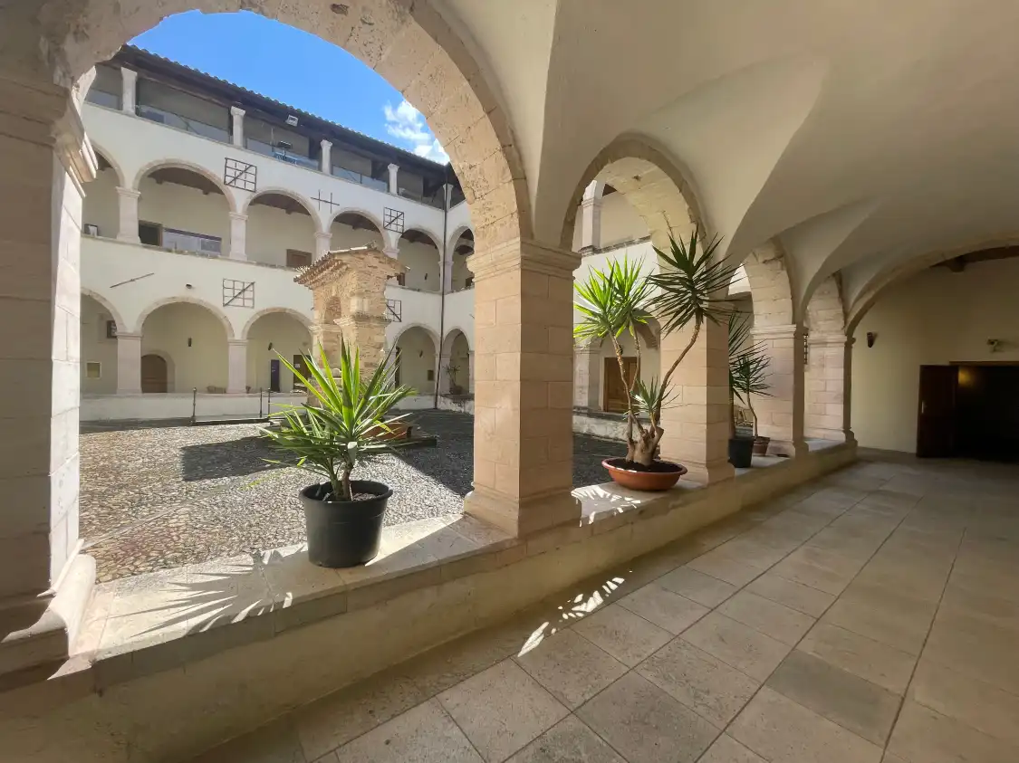 Hotel in zona Museo dei Brettii e degli Enotri