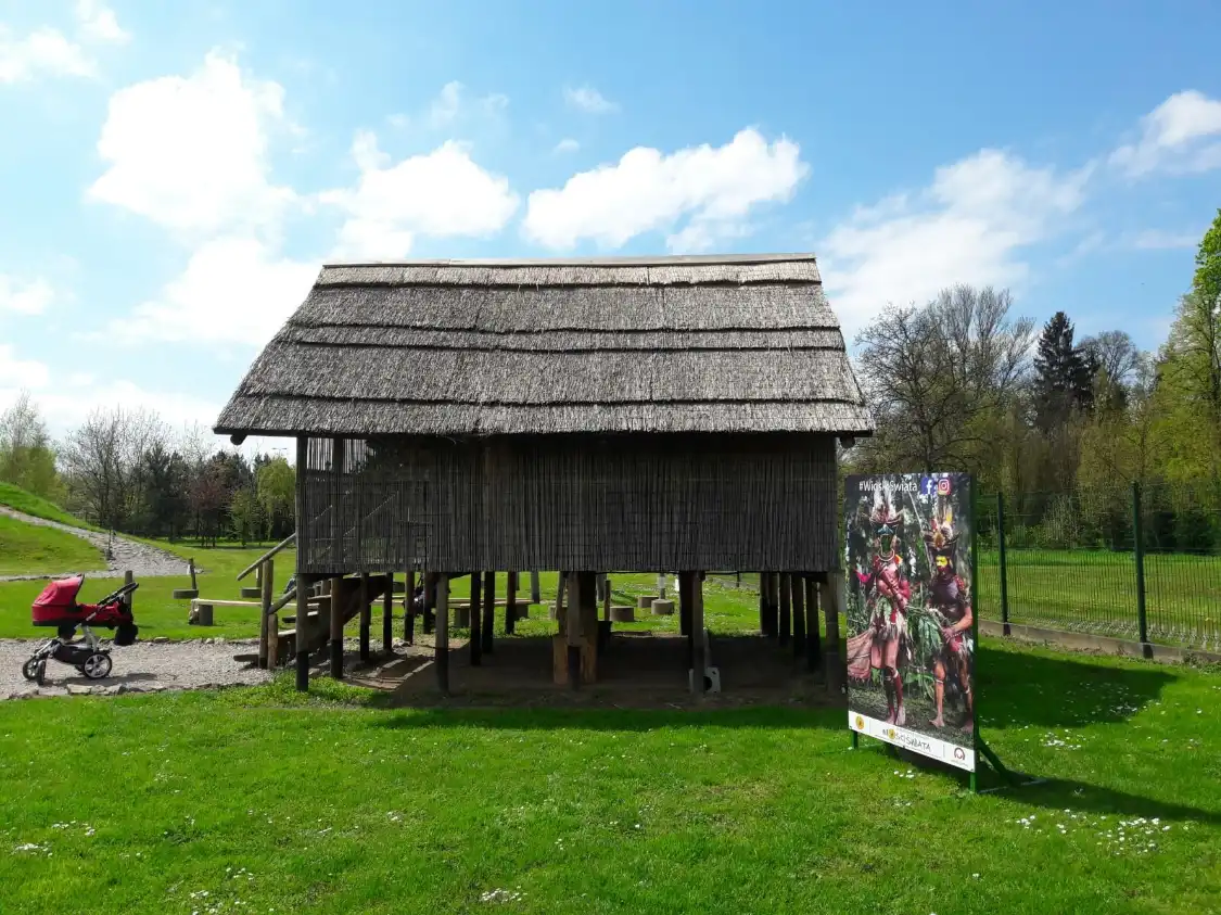 Hotel in zona Wioski Swiata - Global Education Park