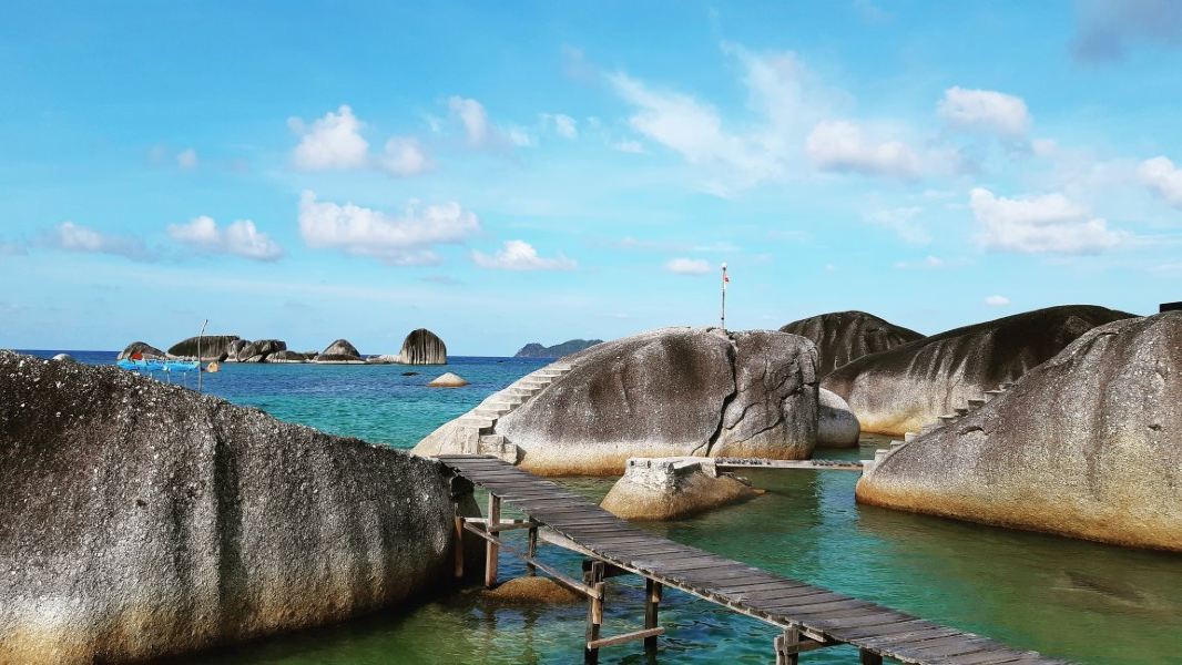Samarinda to Natuna Flights