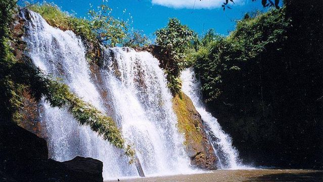 Kachanh Waterfall