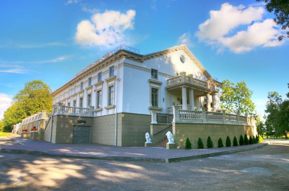 Krikstenai Manor