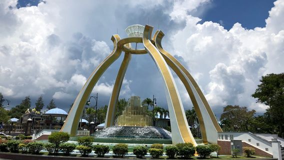 Jerudong's Crystal Arch