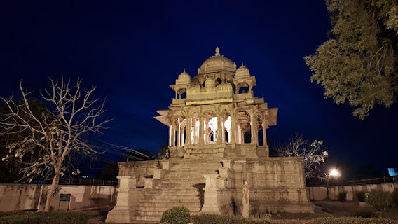 84 Pillered Cenotaph