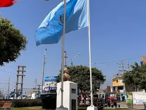 Plaza De La Bandera De Puerto Supe