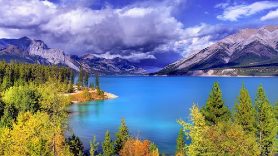 Rockies Heli Canada