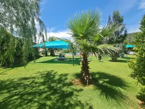 Riverrunresort Family Campsite