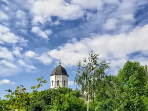 Sfinții Voievozi Monastery