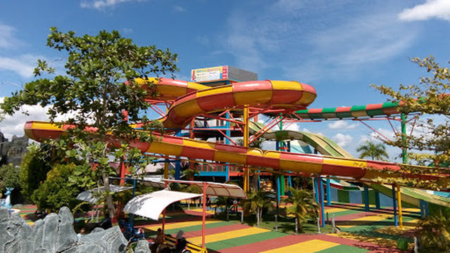 Waterboom Pesona Modern