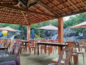 Cachoeira Roda-d-agua