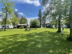 2Annes Lakeside RV Park
