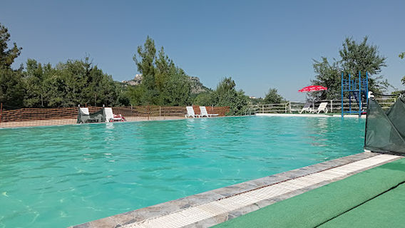 Çamlıyayla Yüzme Havuzu