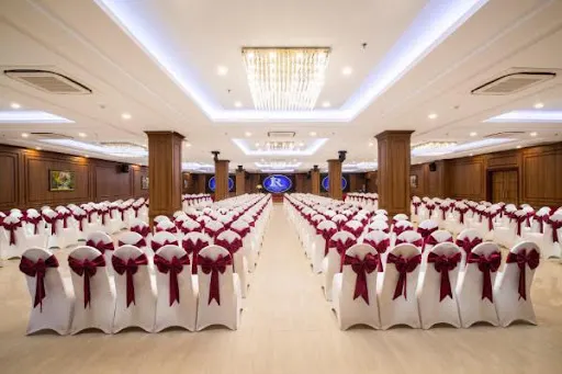 Nhà hàng Royal Tuyên Quang