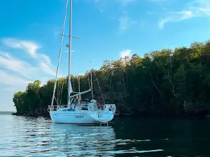 All Hands Sailing