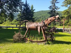 Recycled spirits of iron, Sculpture