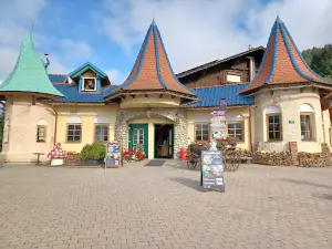 Black Light Minigolf , Steiermark Murtal