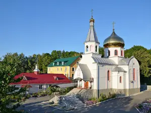 Svyato-Voskresinsʹkyy Khram (Russian church in UA)