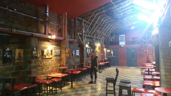 La Topa Tolondra Nightclub