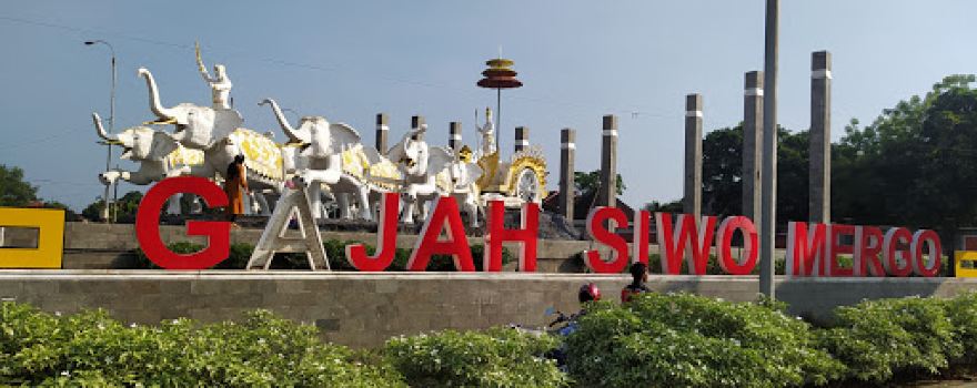 TAMAN TUGU Sembilan Gajah Putih