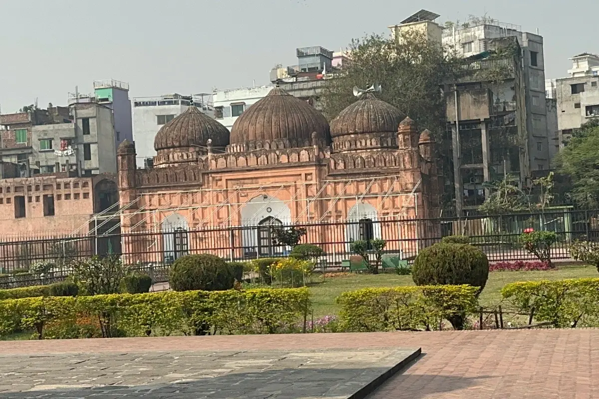 পরী বিবির সমাধির গম্বুজ