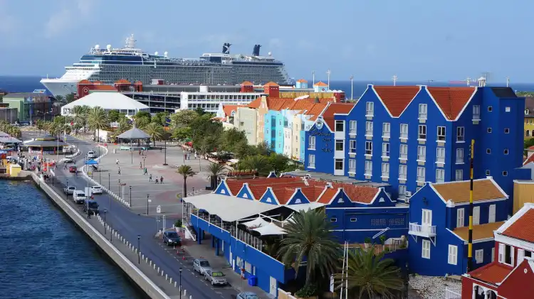 Hotels near Handelskade