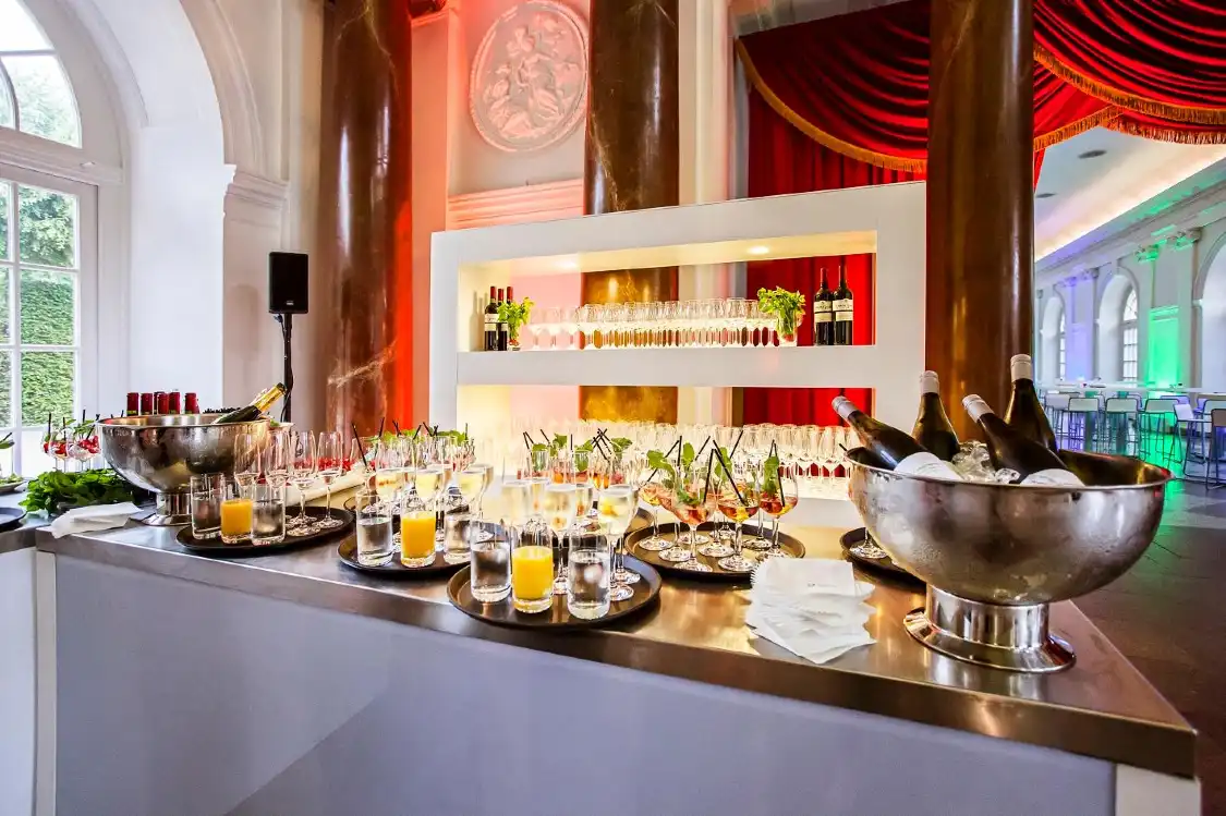 Hotels near Grosse Orangerie Schloss Charlottenburg