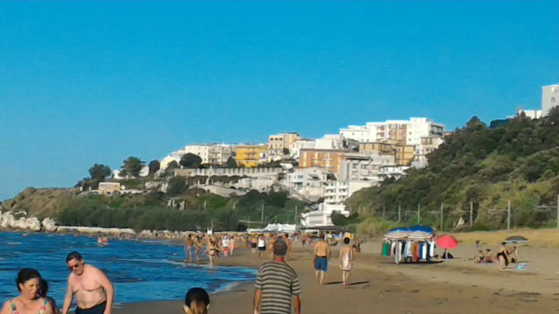 Hotels near Spiaggia di Ponente