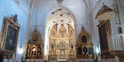 Iglesia Parroquial de Santiago Apostol